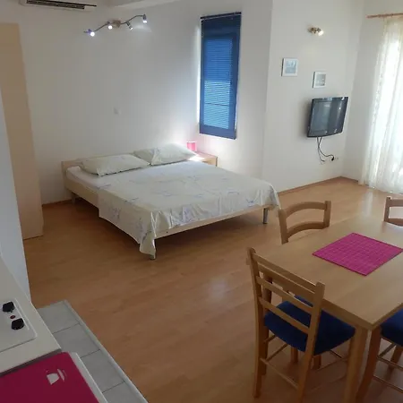 Apartments Rica Omiš Exteriér fotografie
